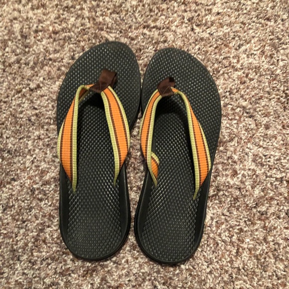 Chaco flip flops - Picture 1 of 3